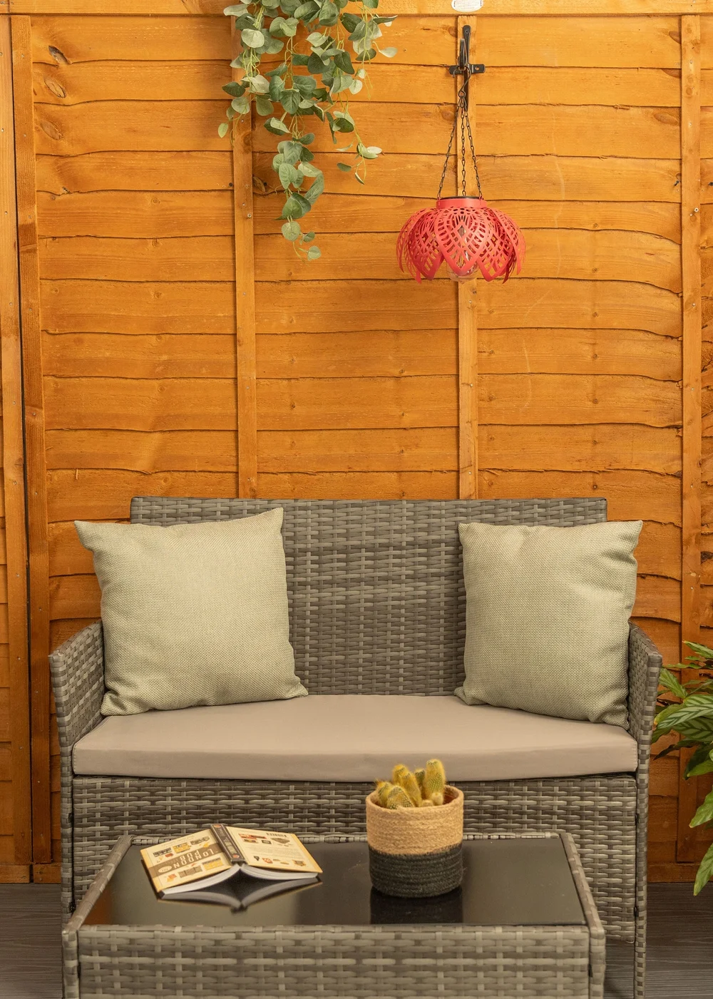 ValueLights Coral Artichoke Hanging Solar Light (41cm x 20cm x 20cm) - One Size Image 4