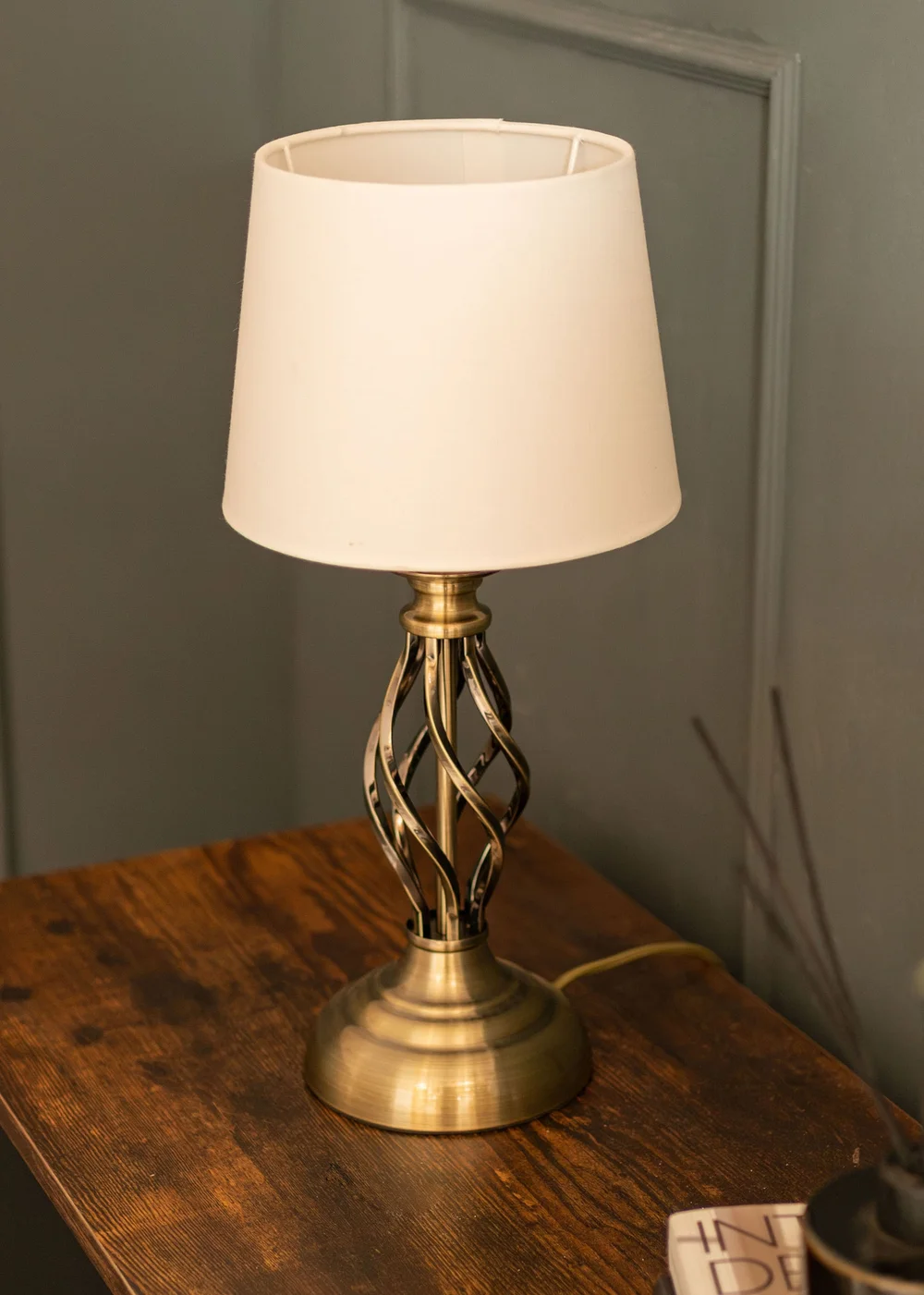 ValueLights Memphis Antique Gold Table Lamp - One Size Image 1