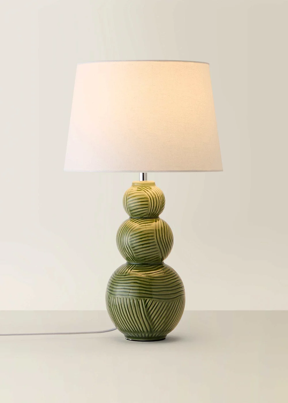 ValueLights Mia Green Ceramic Table Lamp (52cm x 30cm x 30cm) - One Size Image 3