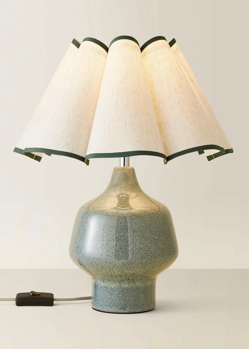ValueLights Jamie Green Ceramic Table Lamp (43cm x 36cm x 36cm) - One Size Image 3