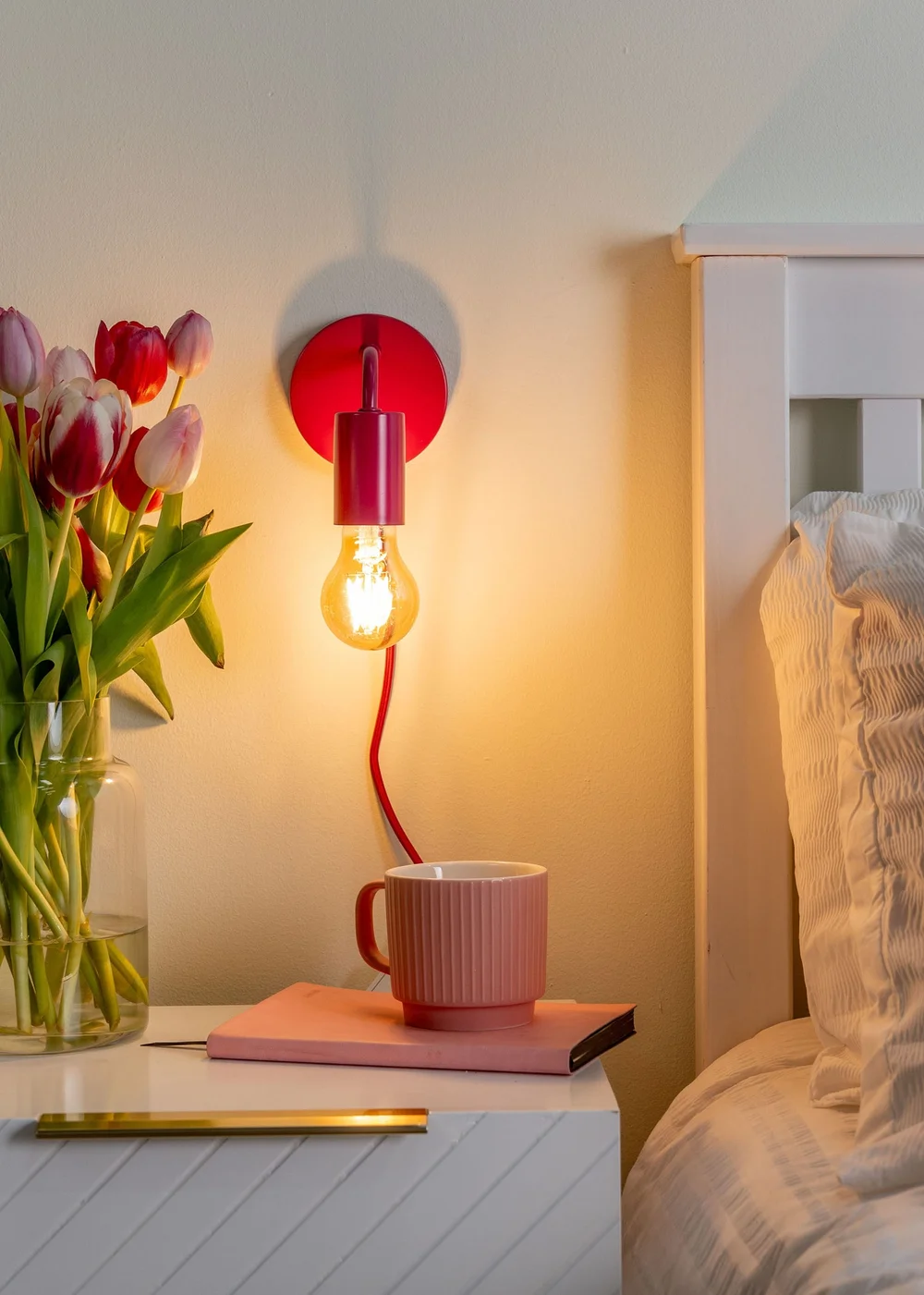 ValueLights Jordy Raspberry Colour Pop Plug In Wall Light (13cm x 14cm x 10cm) - One Size Image 4