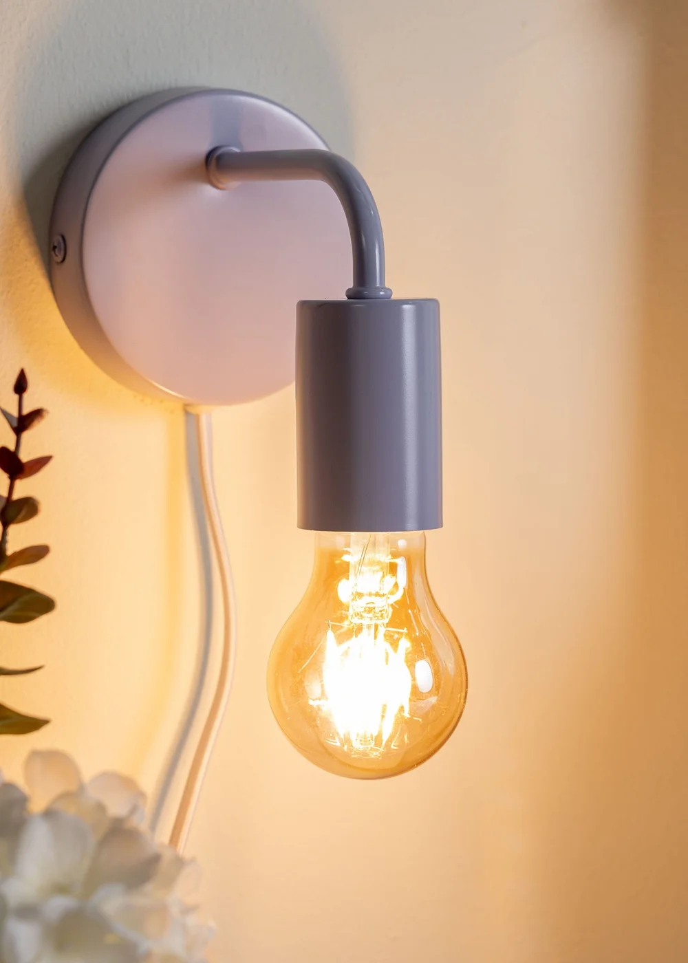 ValueLights Jordy Lilac Colour Pop Plug In Wall Light (13cm x 14cm x 10cm) - One Size Image 3
