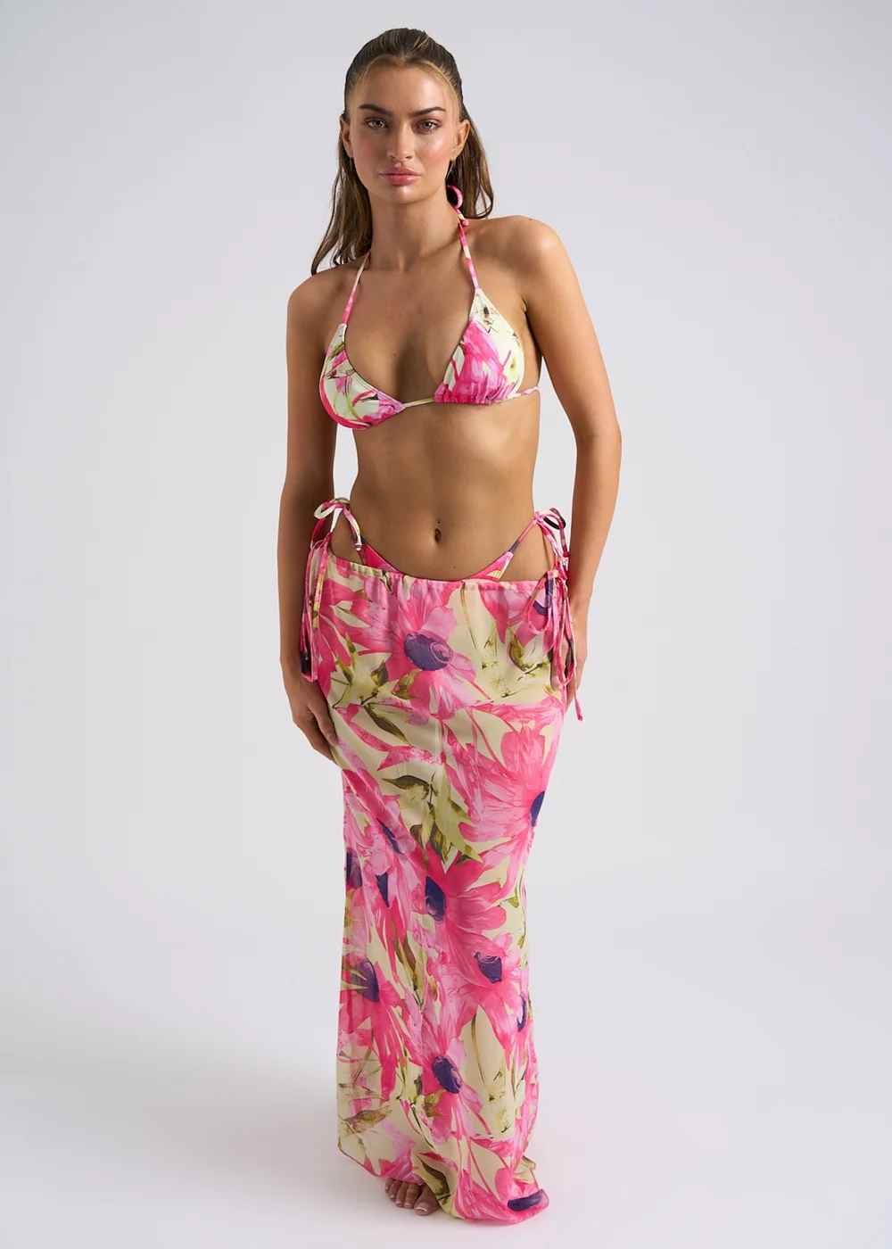 Urban Bliss Multi Floral Skirt - Size 8 Image 1