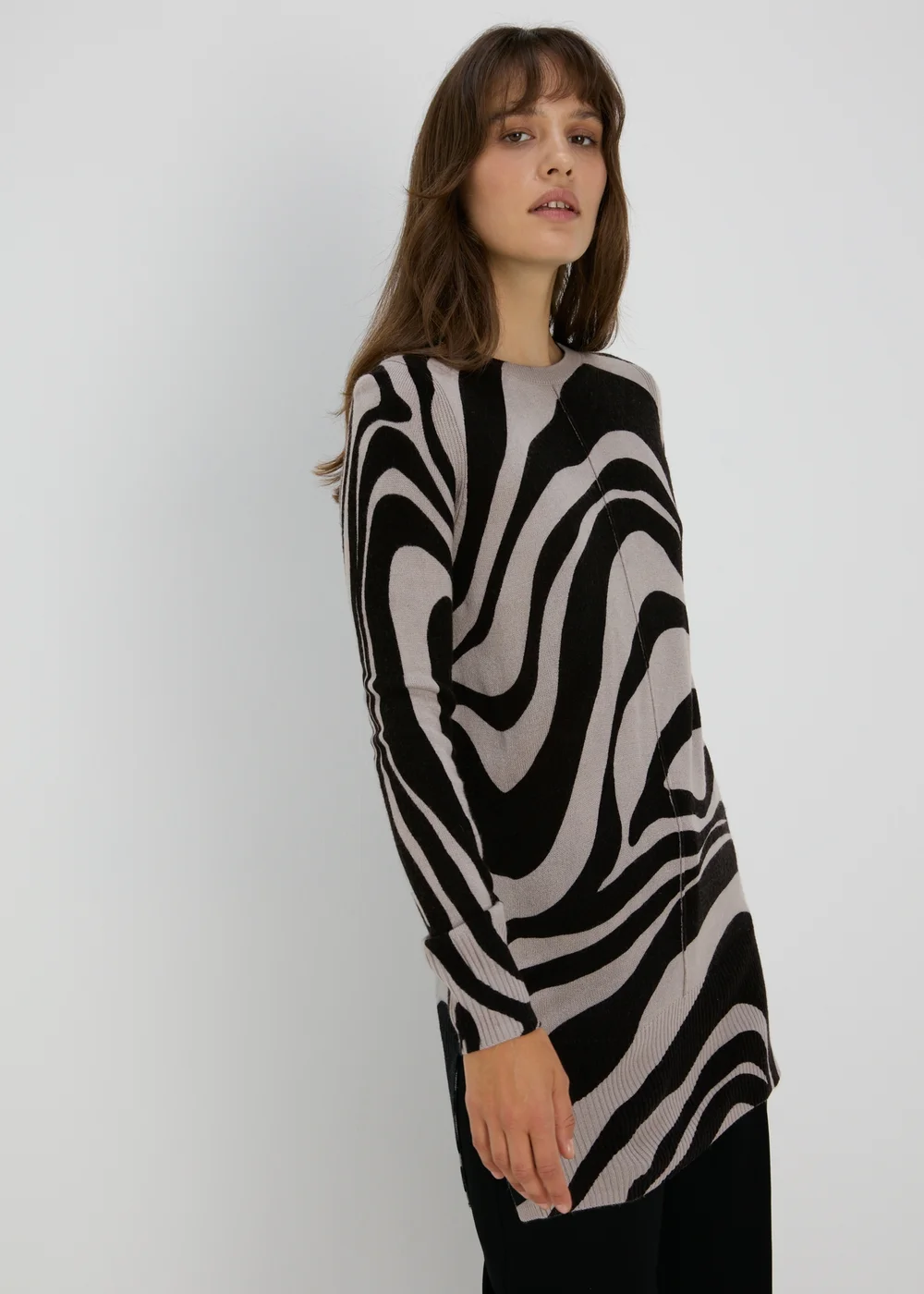 Grey Print Knitted Tunic - 8 Image 1