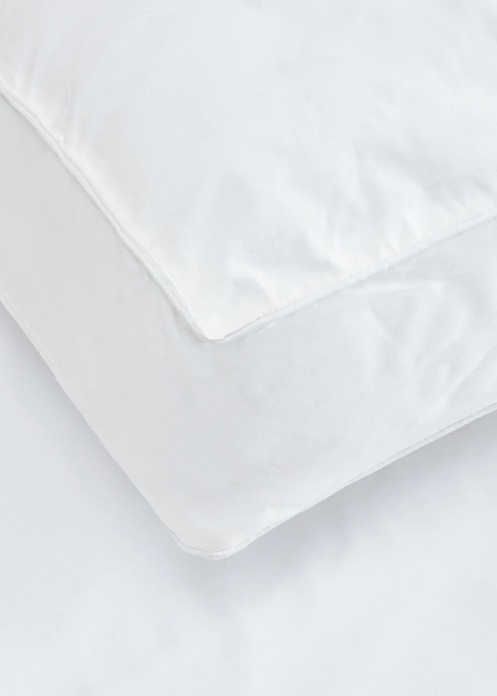 Catherine Lansfield Luxury Box Cotton Pillow (48x75cm) - One Size Image 3