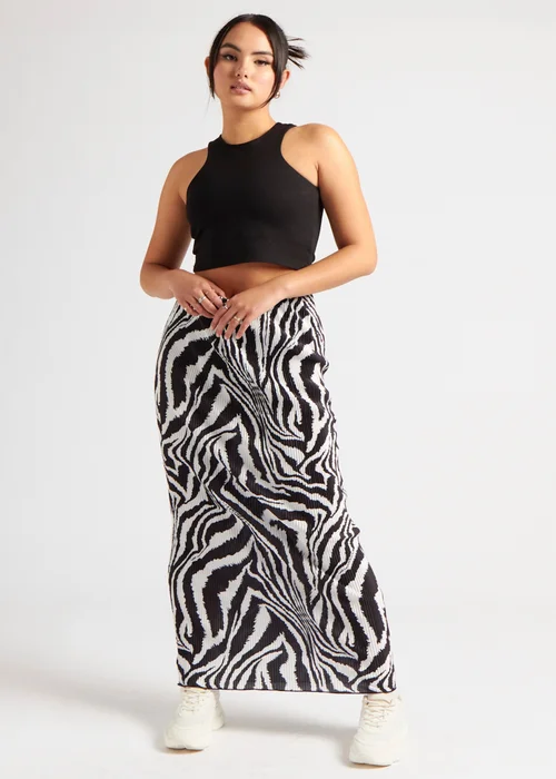 Urban Bliss Black Zebra Plisse Maxi Skirt - Size 8 Image 3