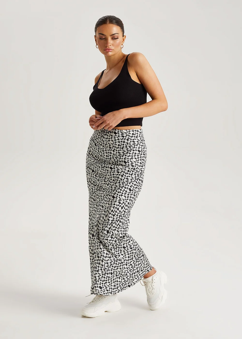Urban Bliss Black Geometric Satin Bias Cut Maxi Skirt - Size 8 Image 3