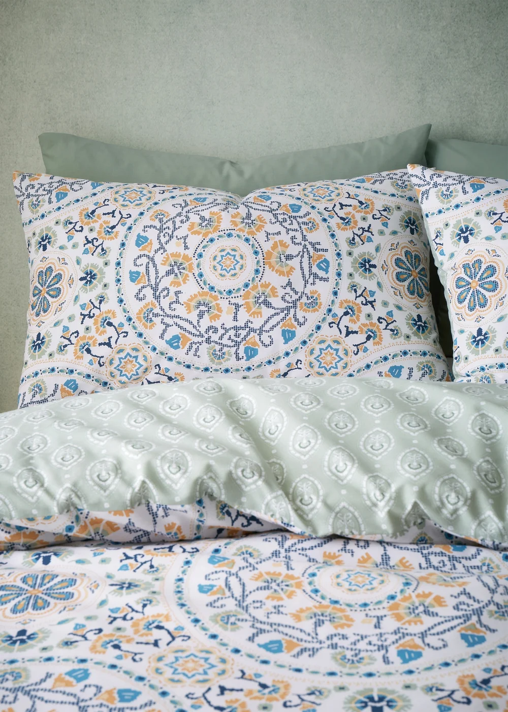 Pineapple Elephant Safiya Mandala Reversible Duvet Cover Set - Single Image 3