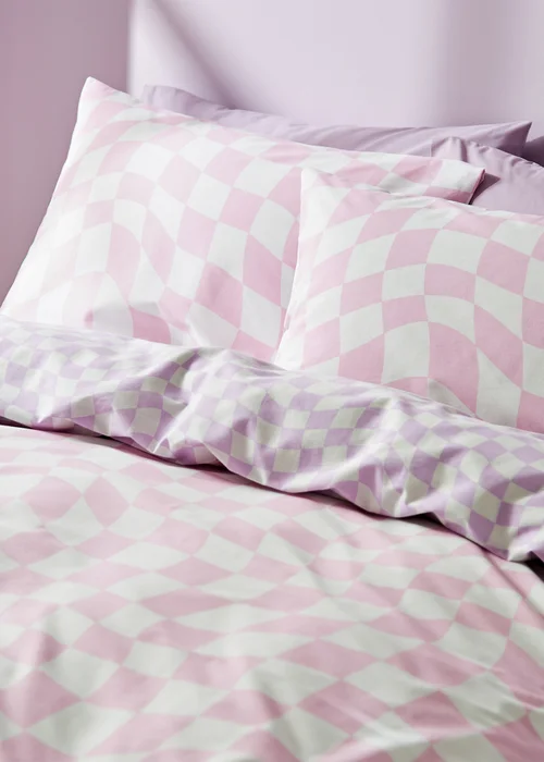 Sassy B Bedding Checkerboard Wave Reversible Duvet Cover Set - Single Image 3