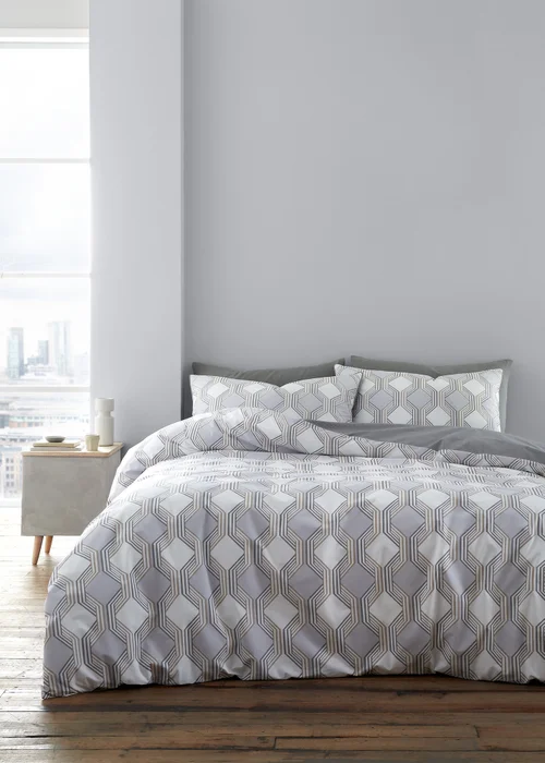 Bianca Fine Linens Atticus Geometric 200 Thread Count Cotton Reversible Duvet Cover Set - Single Image 1