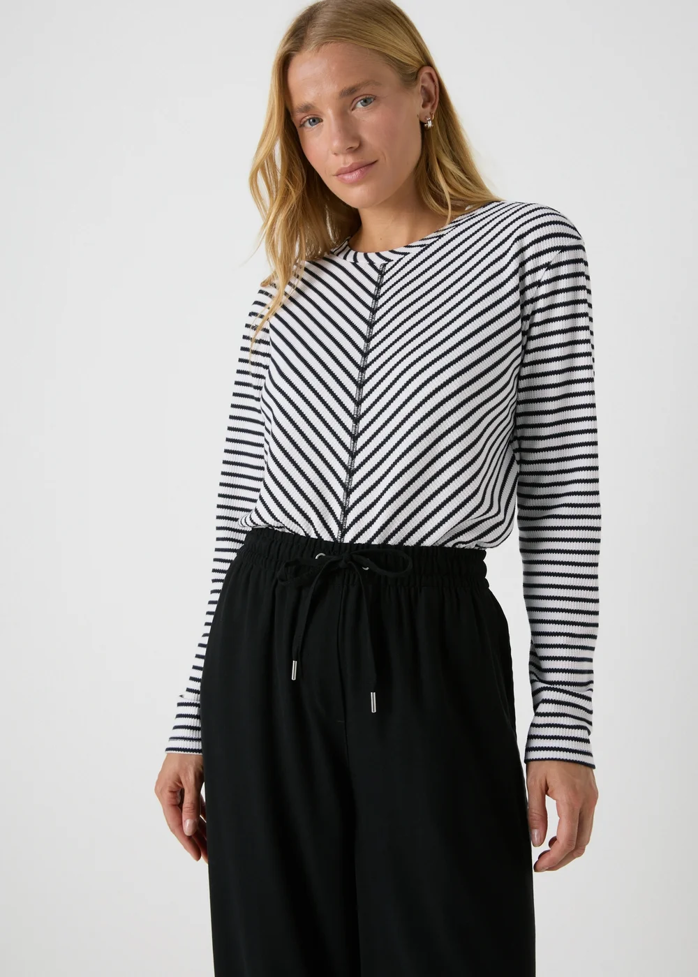 Cream Stripe Long Sleeve Top - 8 Image 1