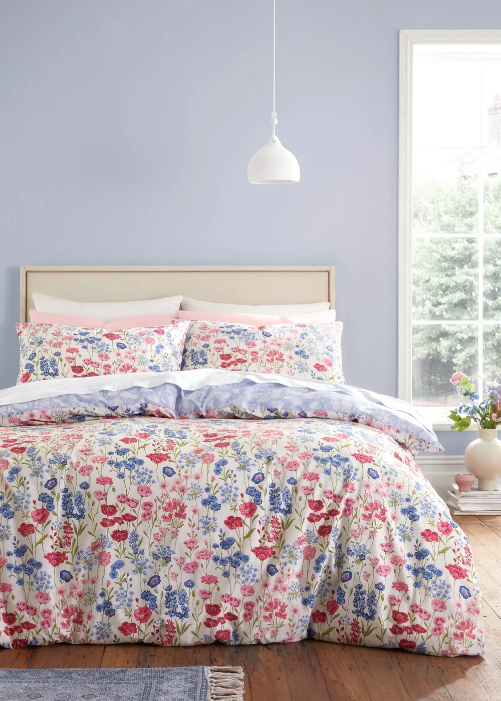 Bianca Fine Linens Olivia Floral 200 Thread Count Cotton Reversible Duvet Cover Set - Single Image 1