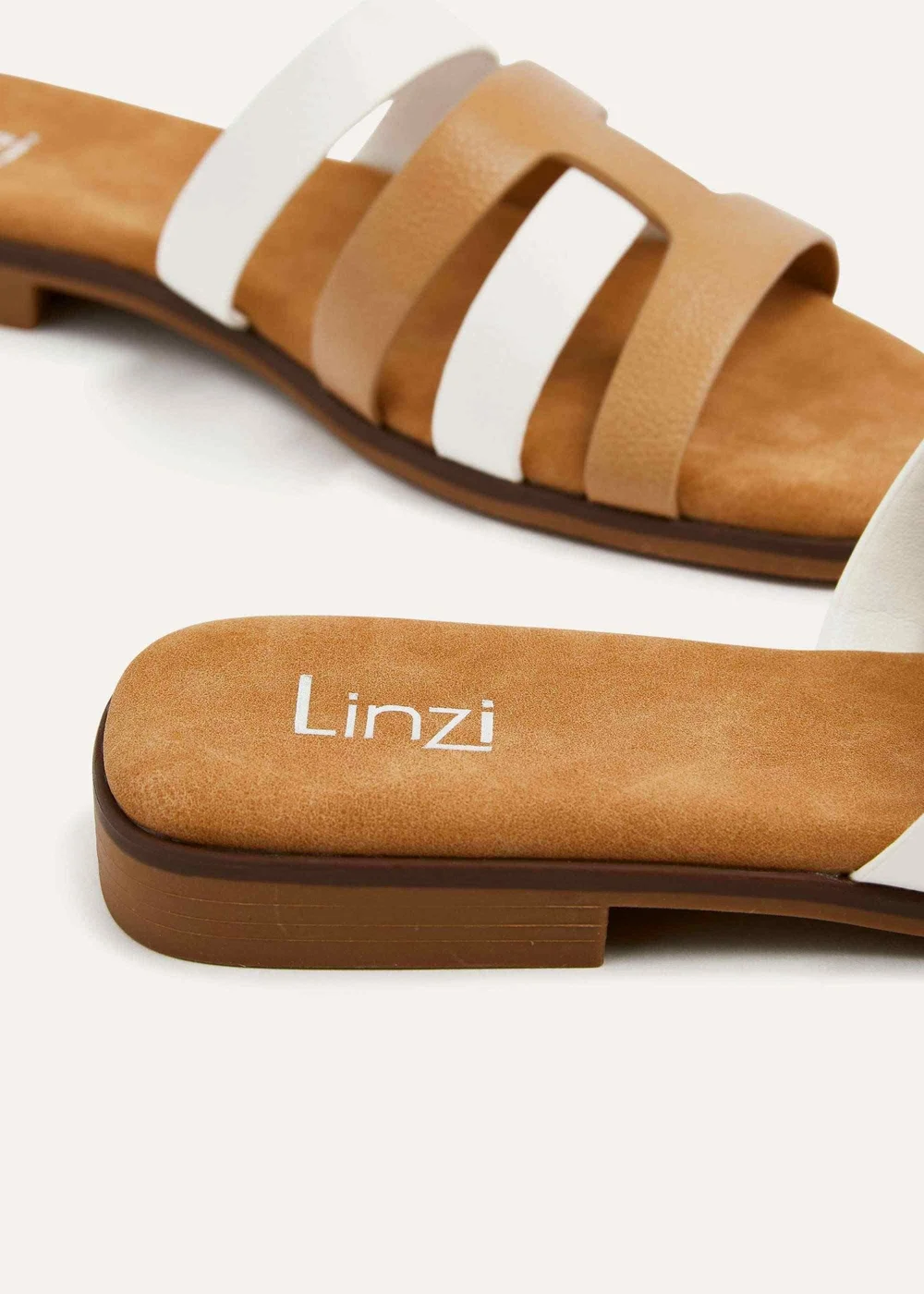 Linzi Eloise White & Nude Faux Leather Interlock Flat Sandals - 3 Image 4