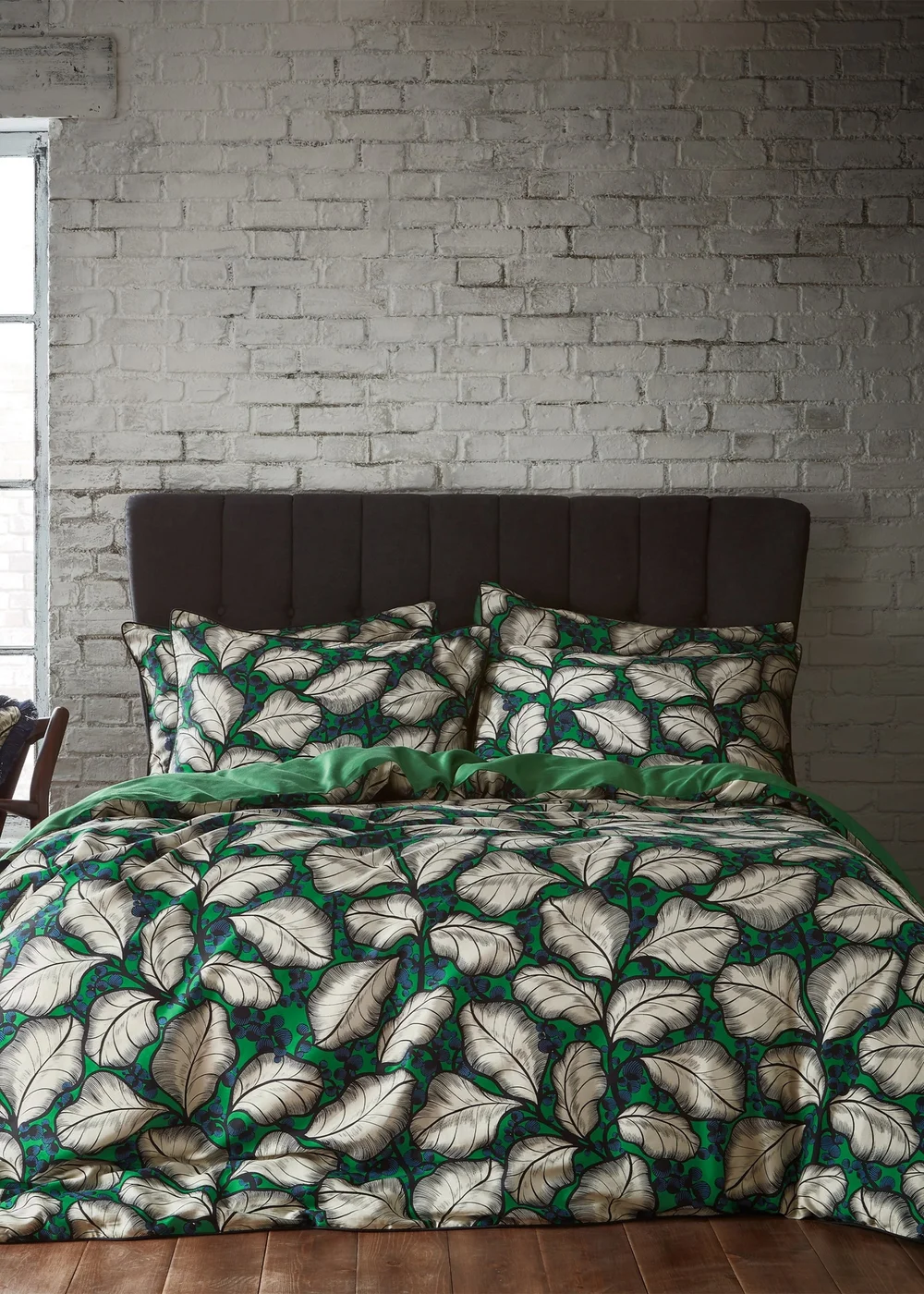 EW by Edinburgh Weavers Magali Tropical Piped Duvet Cover Set - Single Image 1