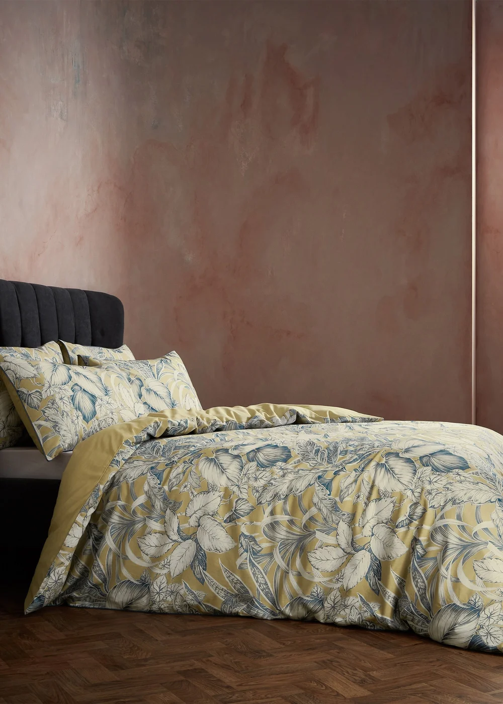 EW by Edinburgh Weavers Tivoli Tropical Piped Duvet Cover Set - Single Image 1