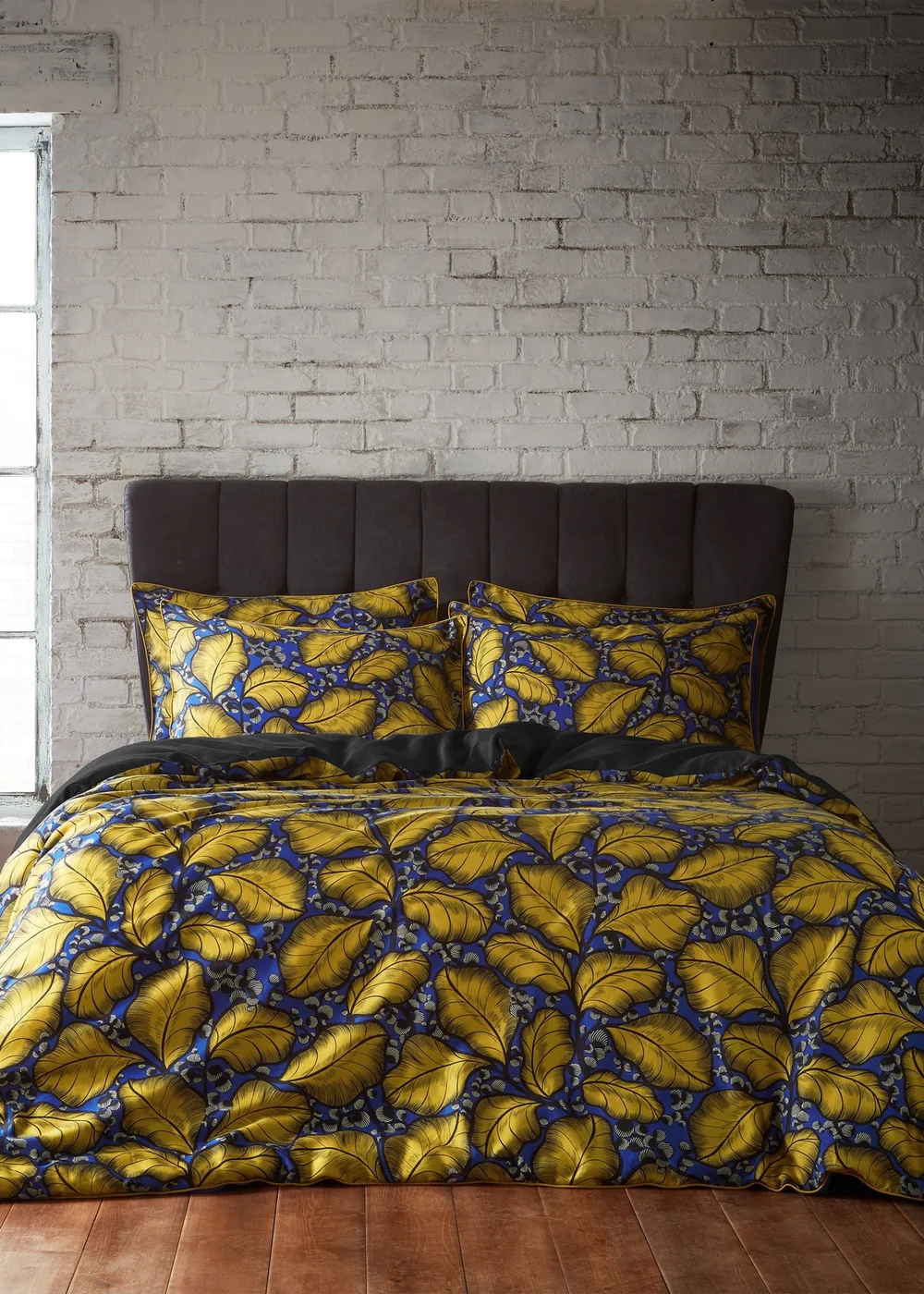 EW by Edinburgh Weavers Magali Tropical Piped Duvet Cover Set - Single Image 1