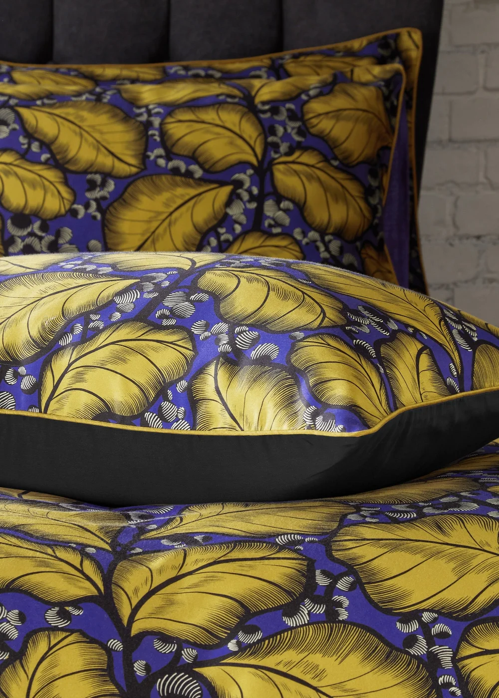 EW by Edinburgh Weavers Magali Tropical Piped Duvet Cover Set - Single Image 3