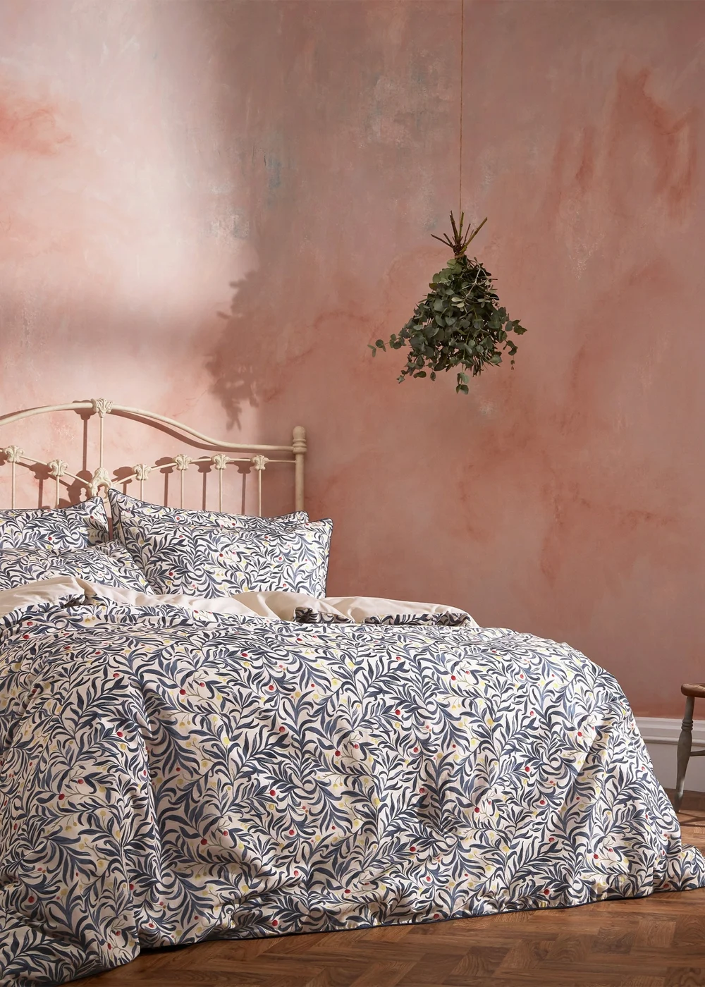 EW by Edinburgh Weavers Malory Floral Piped Duvet Cover Set - Single Image 1