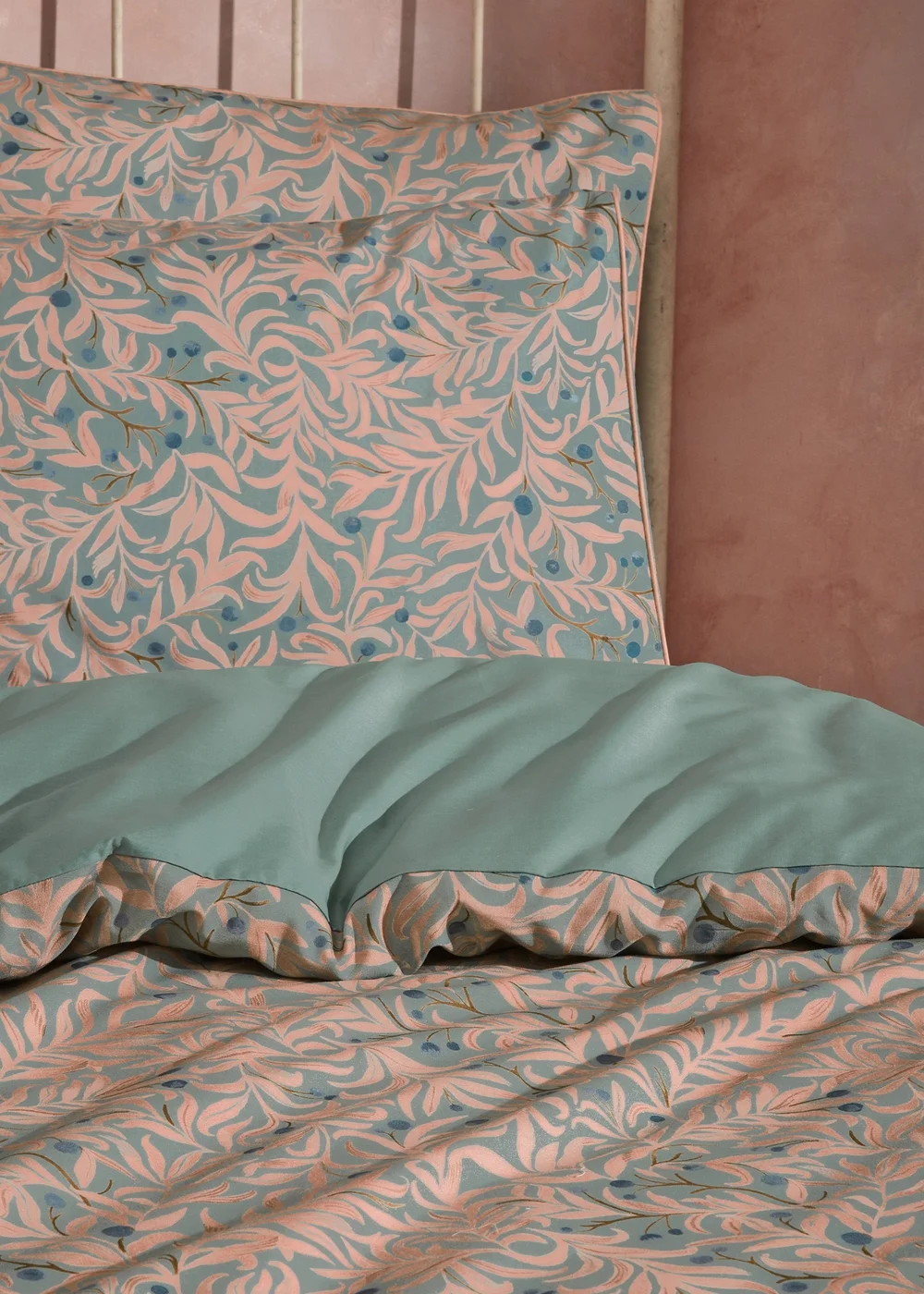 EW by Edinburgh Weavers Malory Floral Piped Duvet Cover Set - Single Image 3