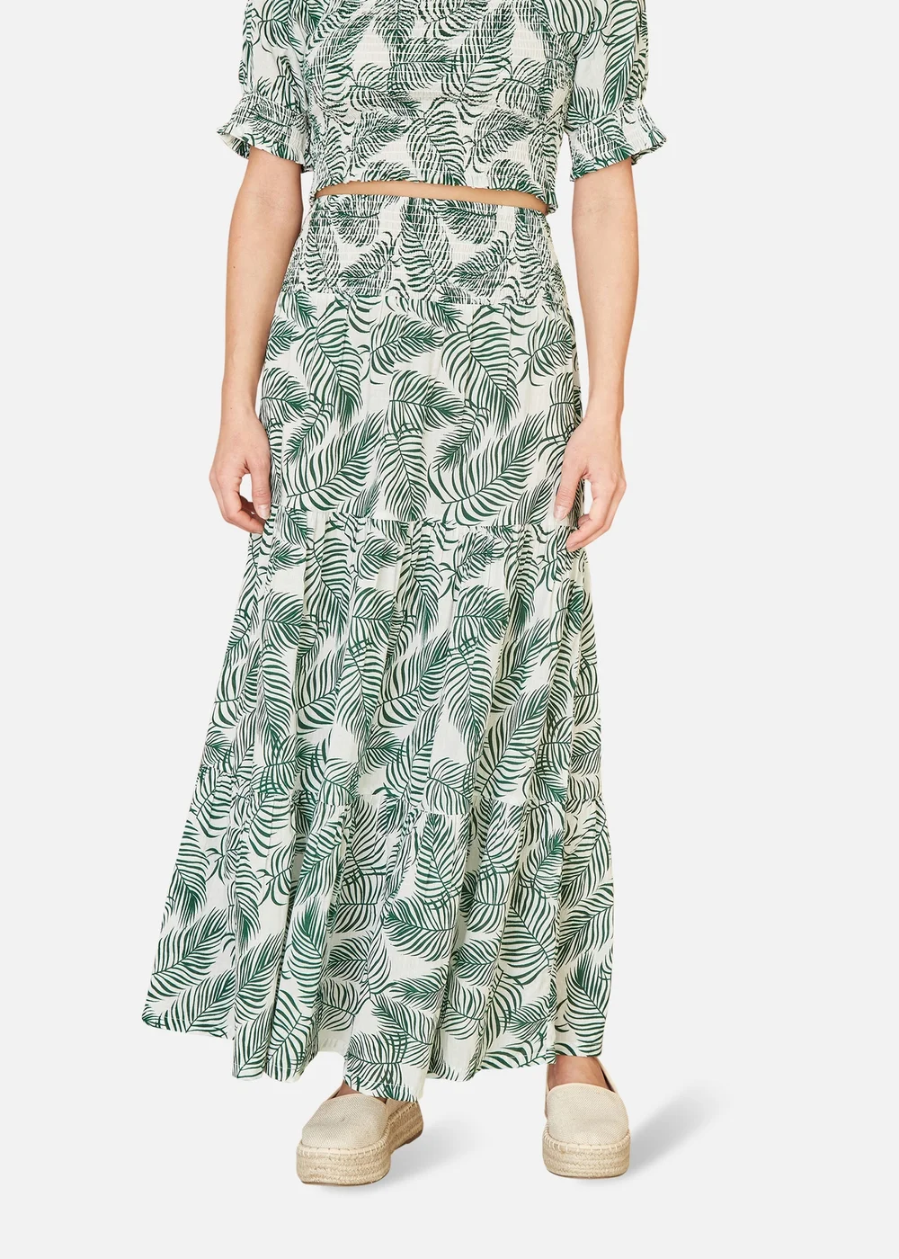 Yumi Green Cotton Voile Palm Leaf Ruched Waist Midi Skirt - Size 8 Image 2