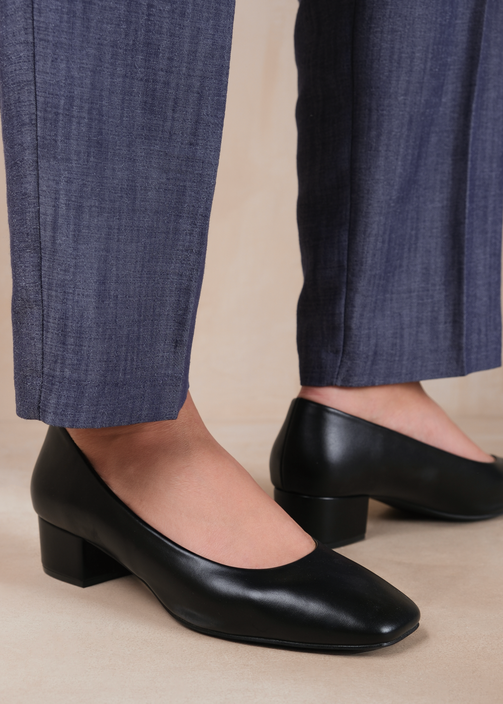 Where's That From Seattle Black Pu Square Toe Block Heels - 6 Image 2