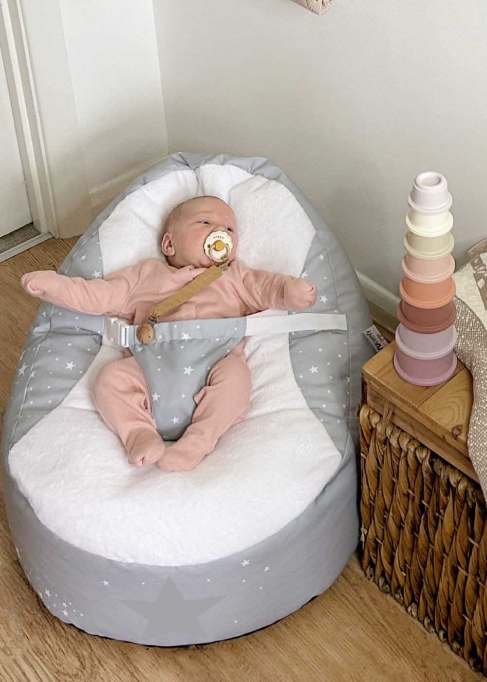 rucomfy Printed Wish Upon A Star Grey Baby Beanbag - One Size Image 1