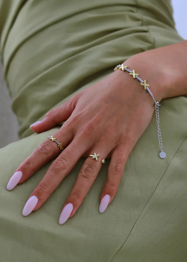 Say It With Gold Kiss Adjustable Ring