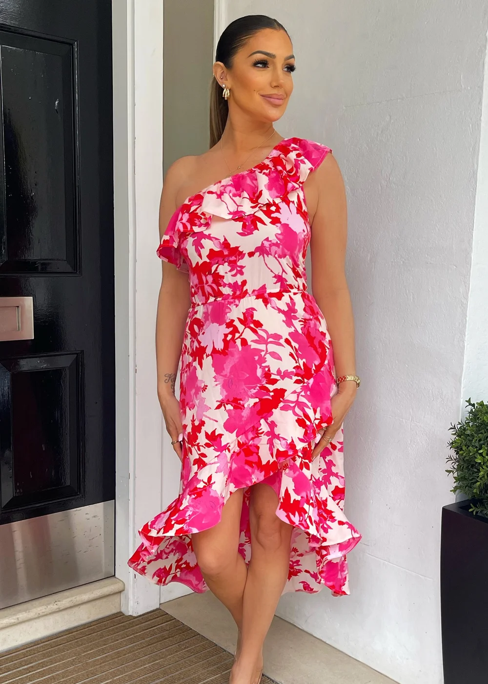 AX Paris Pink Floral One Shoulder Frill Dipped Hem Dress - 8 Image 4