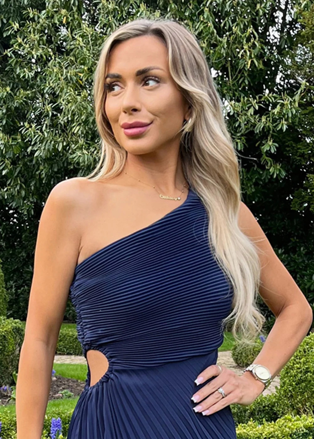 AX Paris Navy One Shoulder Cut Out Pleated Midi Dress - 8 Image 3