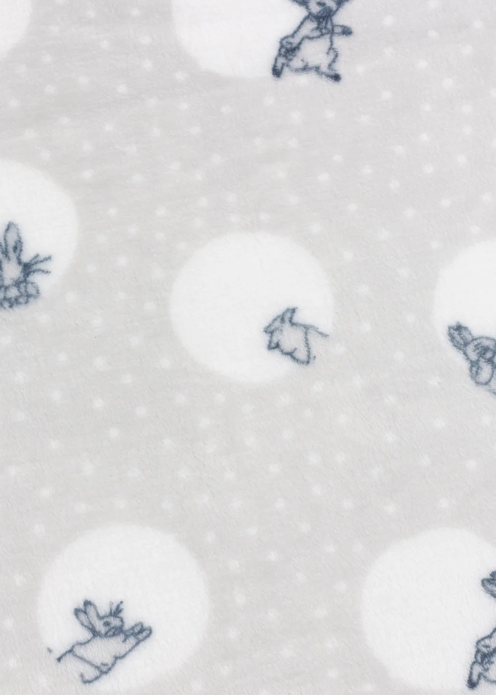 Peter Rabbit TM Spot Me Fleece Throw 130 x 180cm - 130 x 180cm Image 2