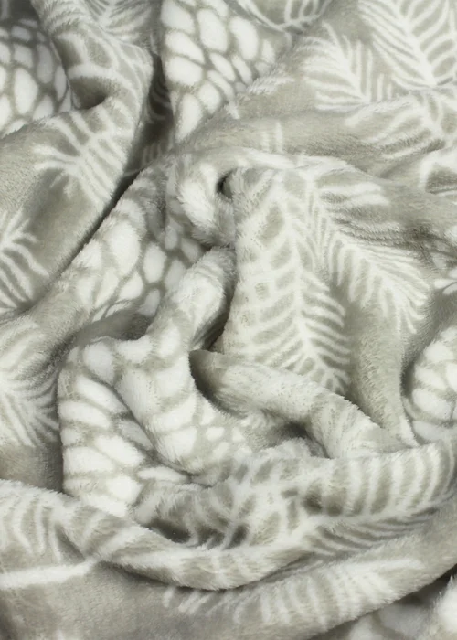 furn. Irwin Woodland Fleece Throw 140 x 180cm Stone - One Size Image 3
