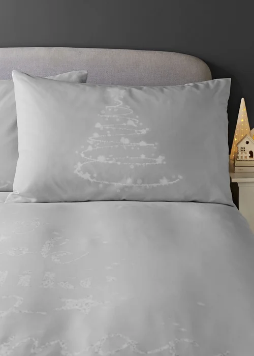 Catherine Lansfield A Lot Like Christmas Reversible Duvet Cover Set - Single Image 3