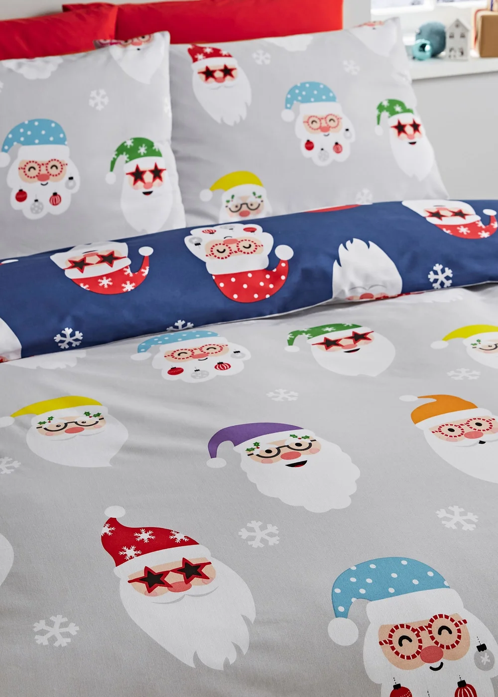 Catherine Lansfield Christmas Santa Spec-Tacular Reversible Duvet Cover Set - Single Image 4