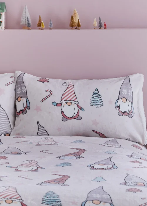 Catherine Lansfield Christmas Festive Gnomes Cosy Fleece Duvet Cover Set - Single Image 2