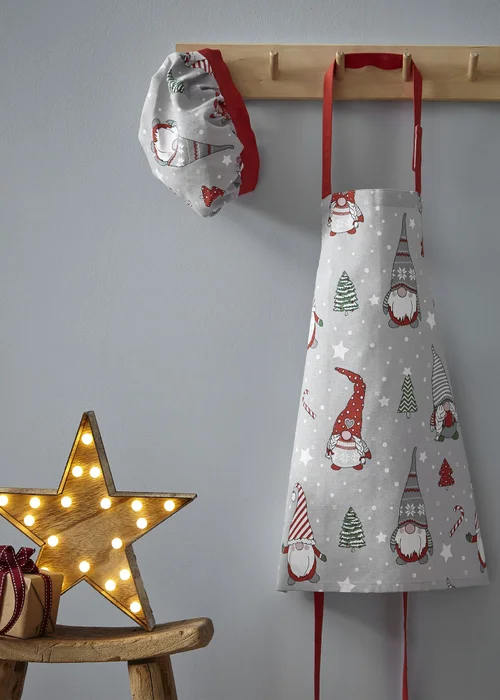 Catherine Lansfield Christmas Gnomes Cotton Kids Kitchen Apron & Hat Set - One Size Image 2