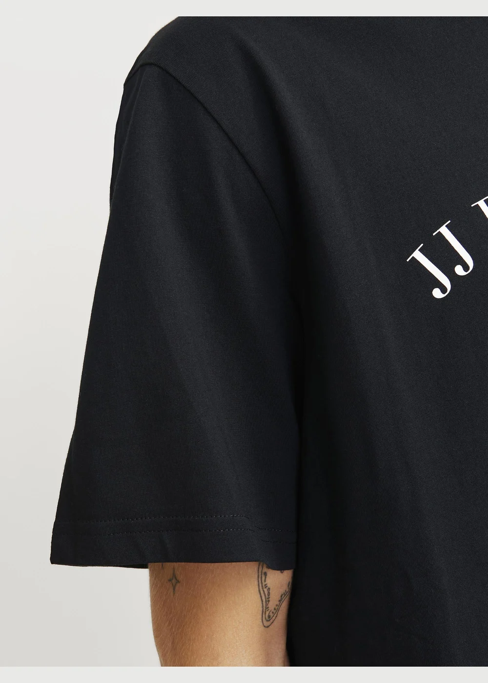 JJ Rebel Black T-Shirt - S Image 6