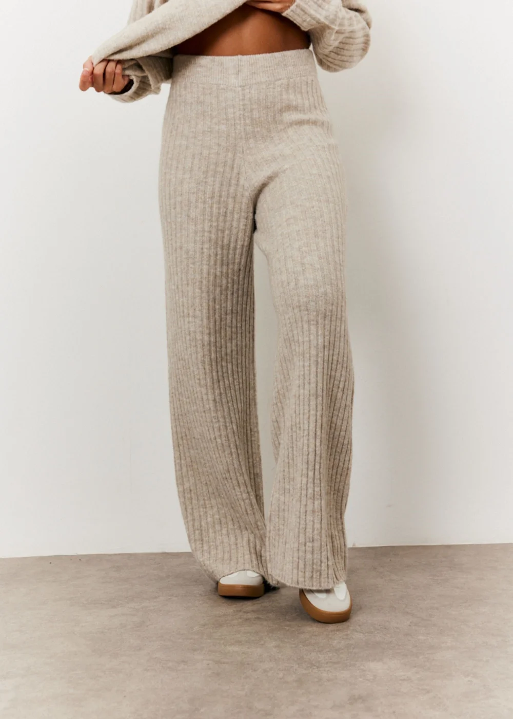 In The Style Stacey Solomon Oatmeal Wide Rib Wide Leg Knit Trousers - Size 14-16 Image 2