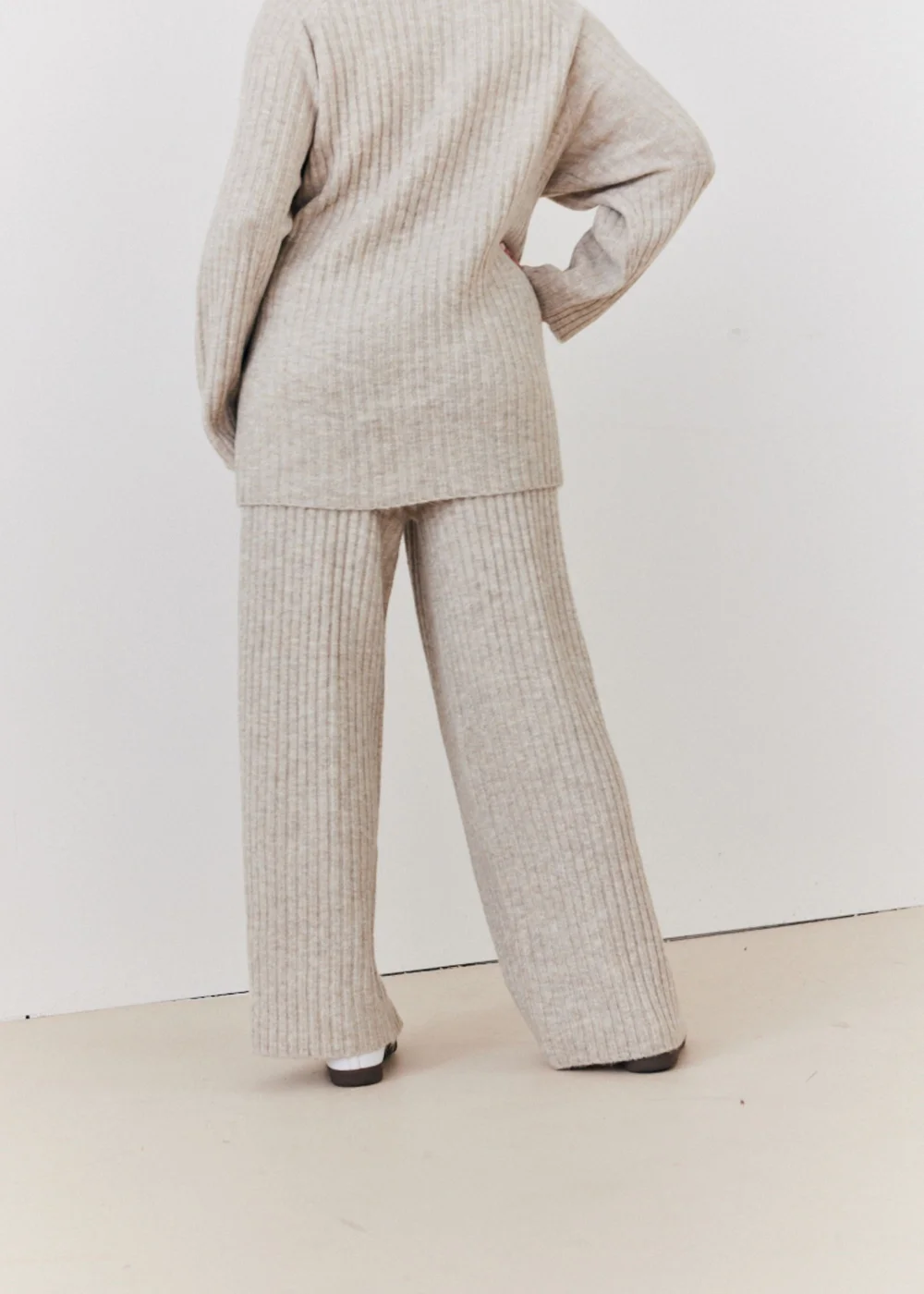 In The Style Stacey Solomon Oatmeal Wide Rib Wide Leg Knit Trousers - Size 14-16 Image 6