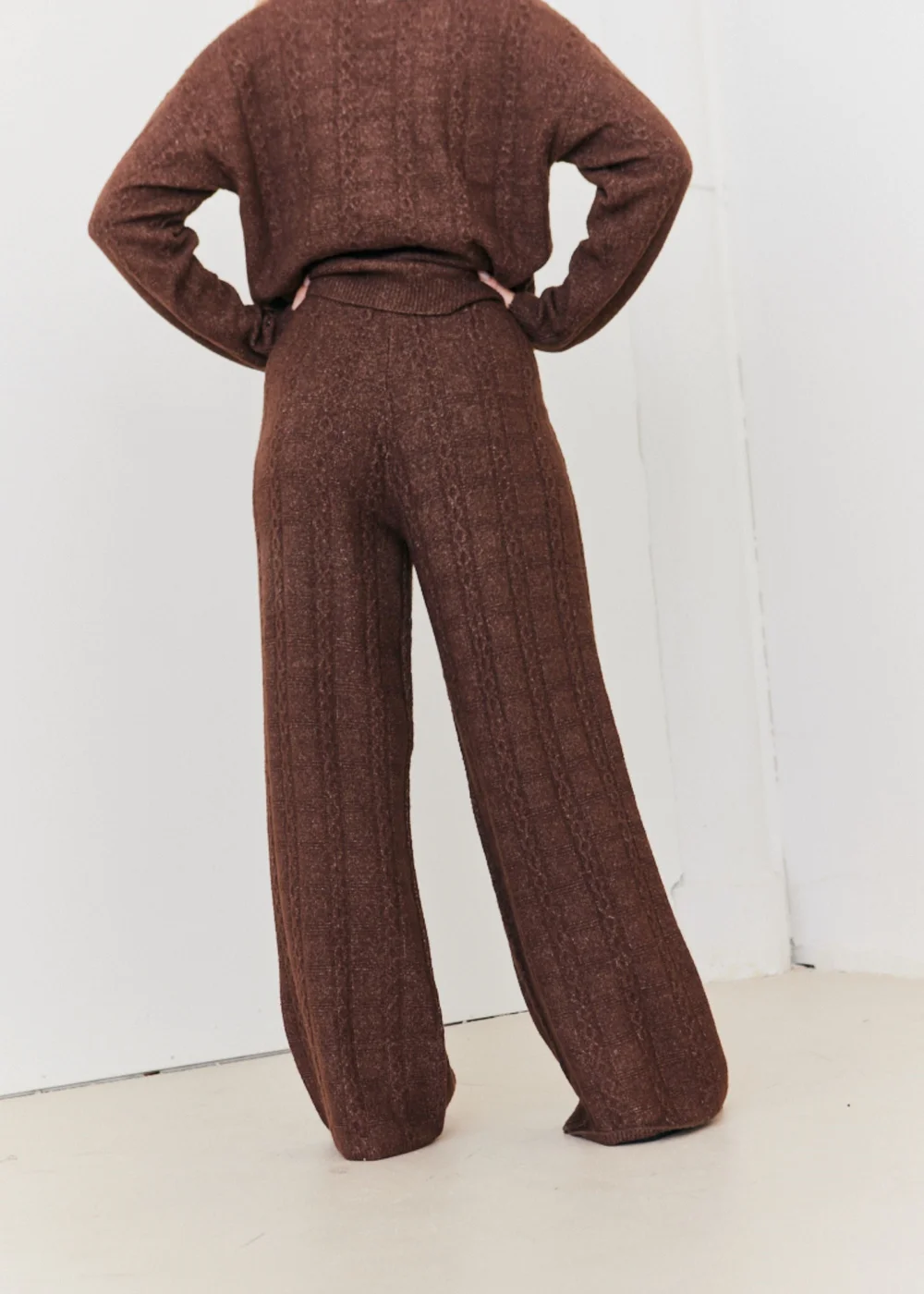 In The Style Chocolate Wide Leg Cable Knit Trousers - 26-28 Image 4