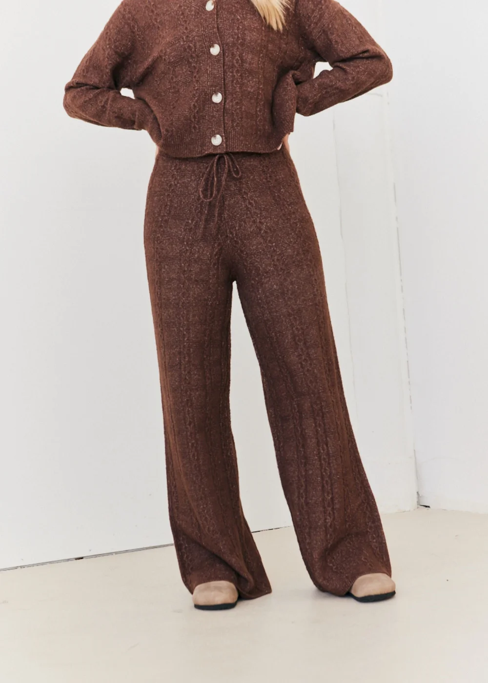 In The Style Chocolate Wide Leg Cable Knit Trousers - 26-28 Image 5