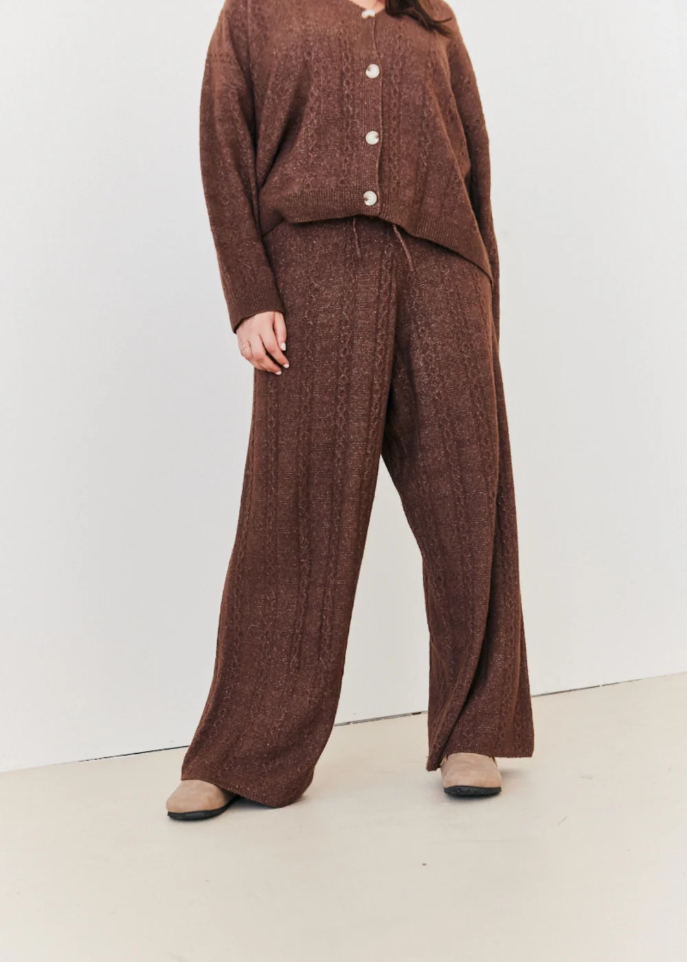In The Style Chocolate Wide Leg Cable Knit Trousers - 26-28 Image 7