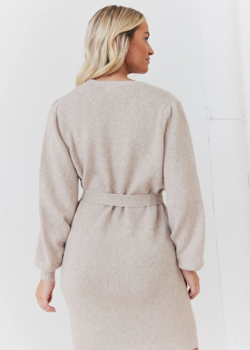 In The Style Stacey Solomon Oatmeal Pearl Button Detail Knit Belted Mini Dress - 06-08 Image 8