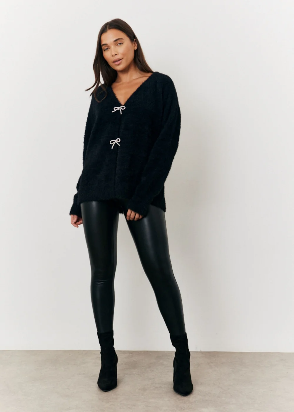 In The Style Stacey Solomon Black Fluffy Knit Embellished Bow Detail Cardigan - 06-08 Image 5