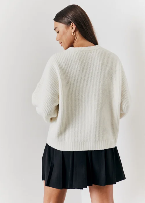 In The Style Hannah Brown Cream Bow Detail Knit Cardigan - 06-08 Image 2