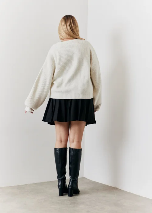In The Style Hannah Brown Cream Bow Detail Knit Cardigan - 06-08 Image 6