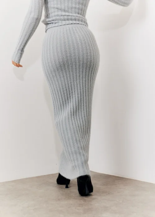 In The Style Grey Fluffy Ribbed Midaxi Skirt - Size 6-8 Image 4