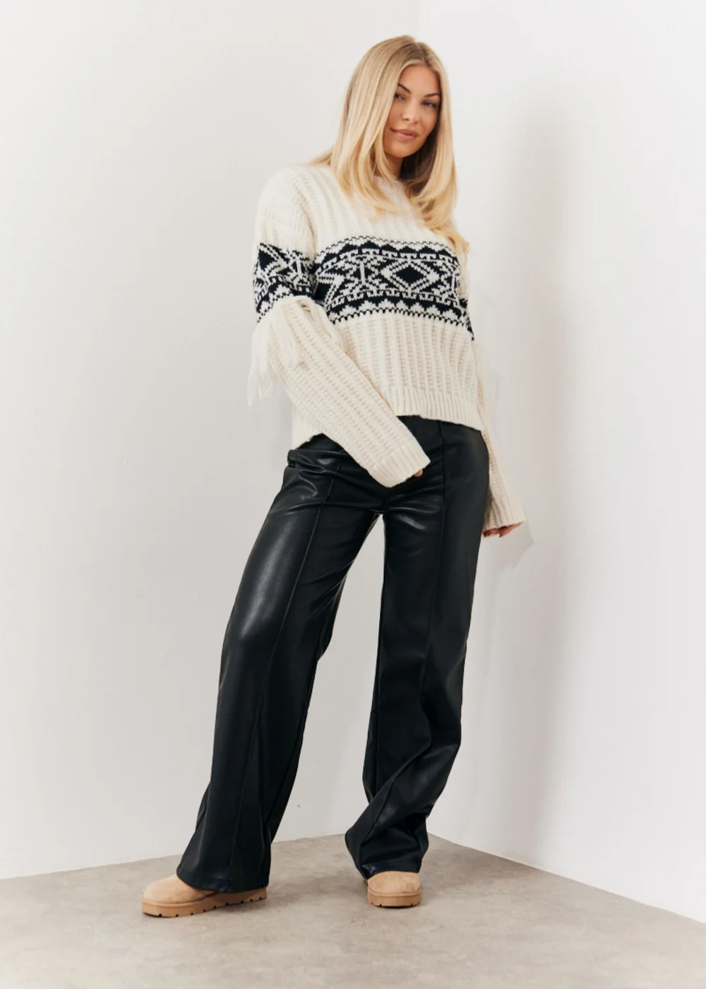 In The Style Perri Sian Cream Aztec Fringe Jumper - 06-08 Image 4