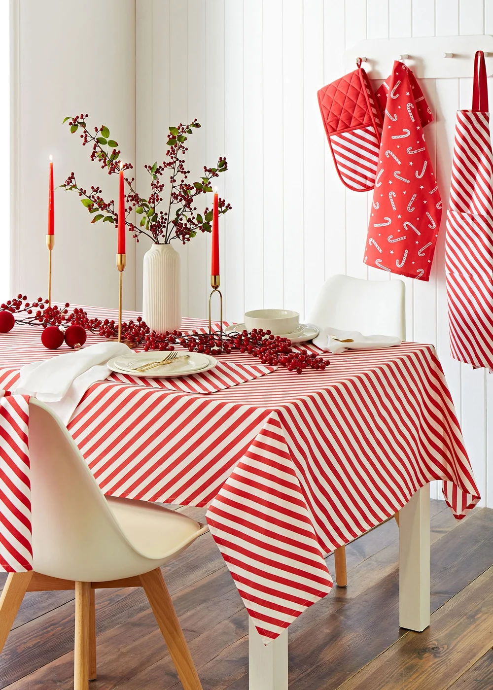 Catherine Lansfield Christmas Candy Cane Cotton Table Cloth - 137 x 178cm Image 1