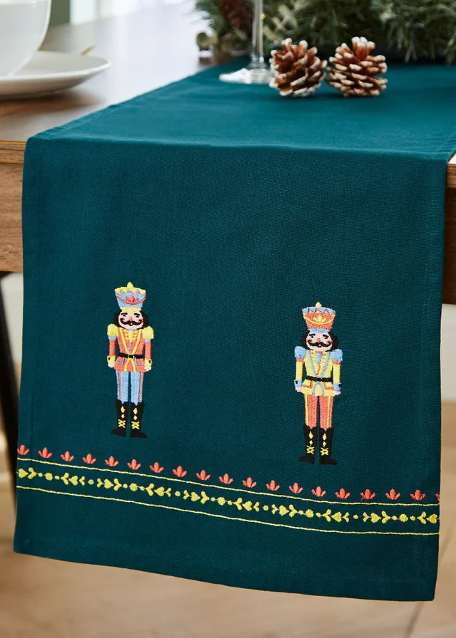 Catherine Lansfield Christmas Nutcracker Embroidered Cotton Dining Table Runner (32x220 cm)