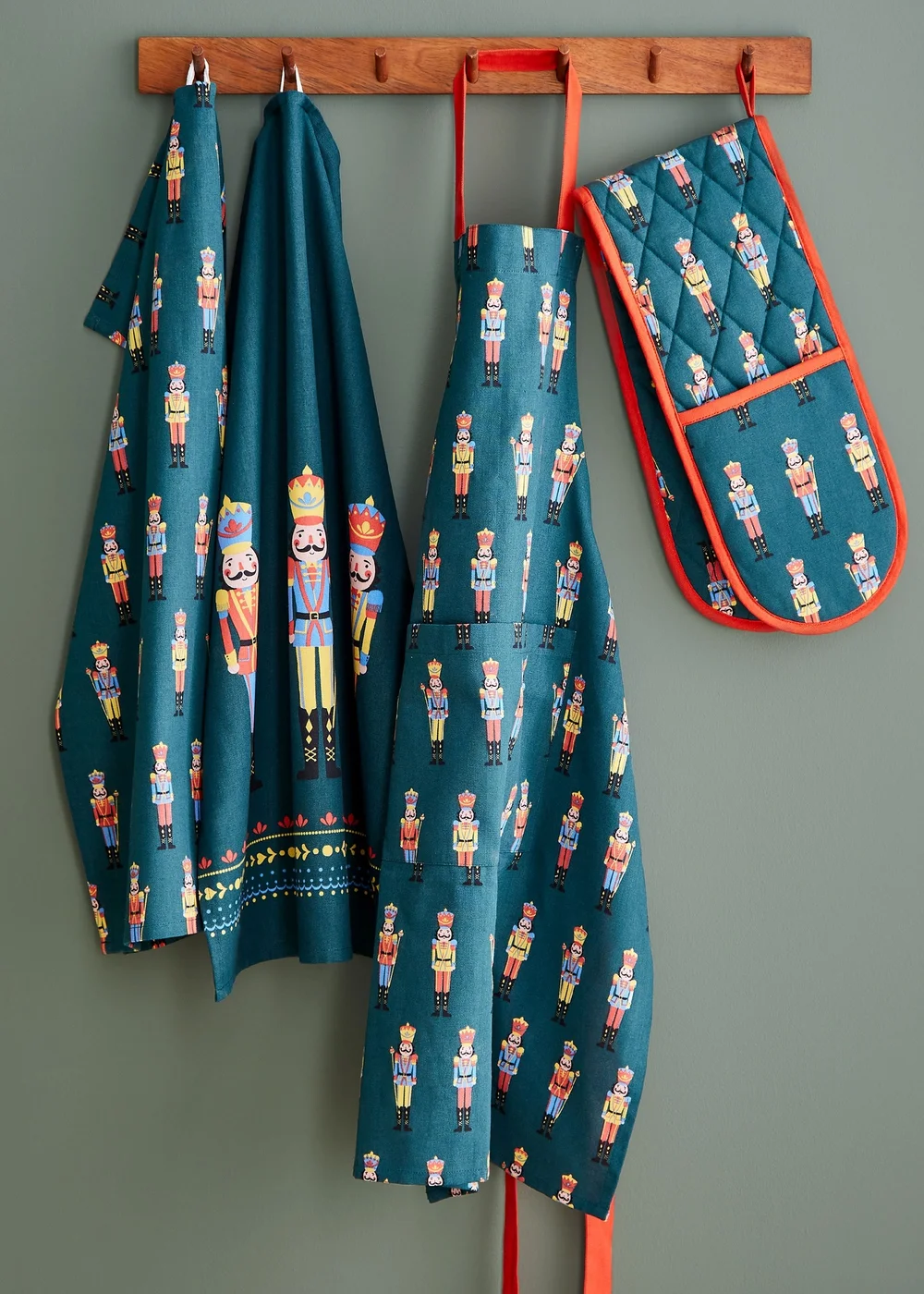 Catherine Lansfield Christmas Nutcracker Cotton Kitchen Tea Towel Pack of 4 (50x75 cm) - One Size Image 3